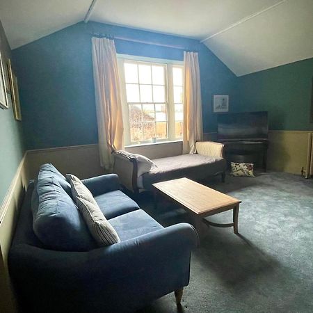Llanerchydol Hall Suites 웰시풀 외부 사진