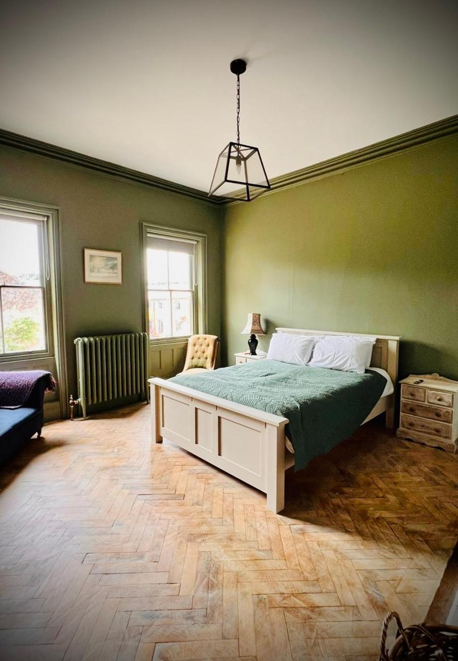 Llanerchydol Hall Suites 웰시풀 외부 사진